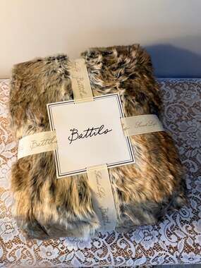 BATTILO HOME Luxury Brown Faux Fur Throw Blanket 60x80 Oversized New